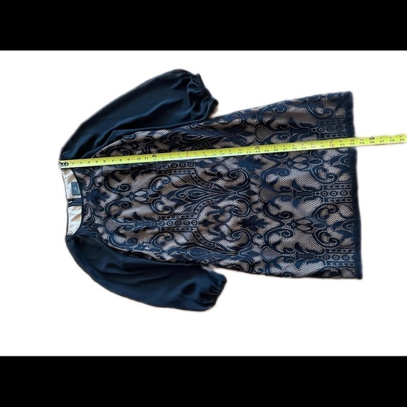 Adrianna Papell Size 6 Dress, Black with a cream color underneath lace, business - Picture 8 of 9